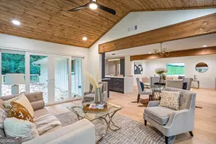 4955 Powers Ferry Rd, Sandy Springs, GA 30327 - Photo 17