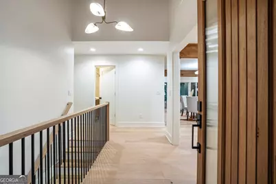 4955 Powers Ferry Road, Sandy Springs, GA 30327 - Photo 11