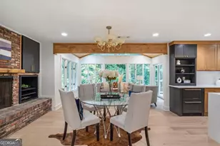 4955 Powers Ferry Rd, Sandy Springs, GA 30327 - Photo 15