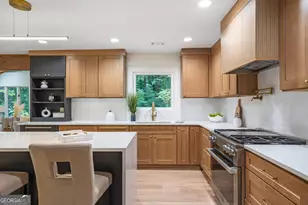 4955 Powers Ferry Rd, Sandy Springs, GA 30327 - Photo 5
