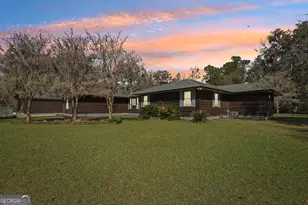 325 White Oak Pl, Woodbine, GA 31569 - Photo 1