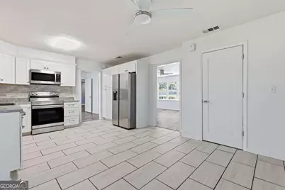 1613 Lake Drive, Midway, GA 31320 - Photo 13