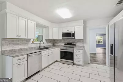 1613 Lake Drive, Midway, GA 31320 - Photo 13