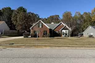252 Sandstone Dr, Hampton, GA 30228 - Photo 1