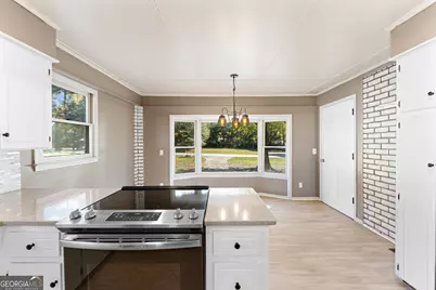 45 Beverly Street, Lavonia, GA 30553 - Photo 11