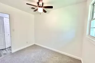 688 Plainville Dr SW, Atlanta, GA 30331 - Photo 17