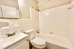 6450 Raymond Dr, Union City, GA 30291 - Photo 15