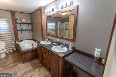 74 Leslie Road, Hazlehurst, GA 31539 - Photo 17