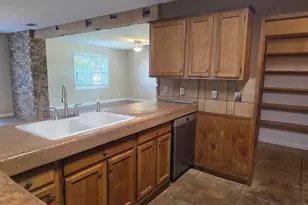 310 W 5th St, Rincon, GA 31326 - Photo 9