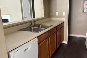 4362 Thunder Fork Dr, Stone Mountain, GA 30083 - Photo 5