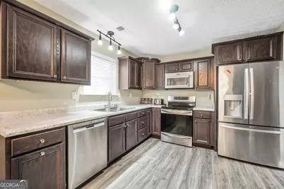 610 Kyle Court, Locust Grove, GA 30248 - Photo 13