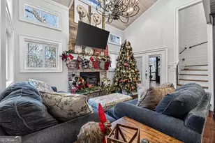 327 Polly Gap Rd, Clayton, GA 30525 - Photo 9