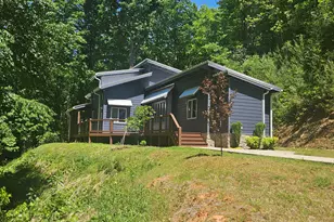 327 Polly Gap Rd, Clayton, GA 30525 - Photo 3