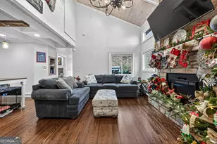 327 Polly Gap Rd, Clayton, GA 30525 - Photo 7