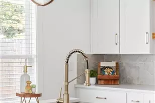 1119 Victory Dr SW, Atlanta, GA 30310 - Photo 5