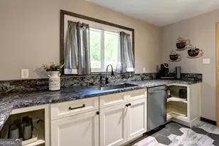 171 Smith Ave, Garden City, GA 31408 - Photo 17