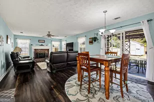 358 Meadow Farm Ln, Lawrenceville, GA 30045 - Photo 9