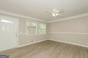 608 Upland Ridge Dr NW, Conyers, GA 30012 - Photo 3