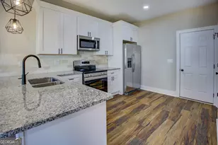 523 E Chappell St, Griffin, GA 30223 - Photo 15