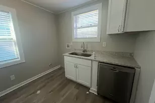 13 W 52nd St, Savannah, GA 31405 - Photo 5