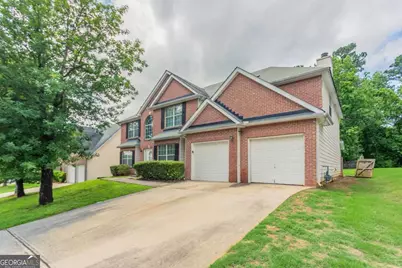 7190 Cavender Drive SW, Atlanta, GA 30331 - Photo 1