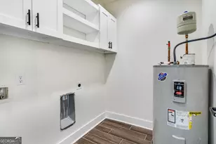 1328 Gus Thornhill Jr Dr, East Point, GA 30344 - Photo 23