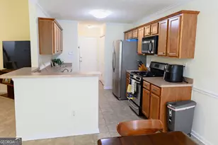 25 Pacific Ave, Sharpsburg, GA 30277 - Photo 11