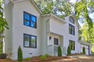 1879 Lake Chase Ln, Jonesboro, GA 30236 - Photo 3