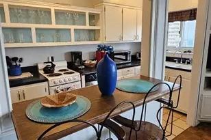 300 W Peachtree Street NE, Atlanta, GA 30308 - Photo 13