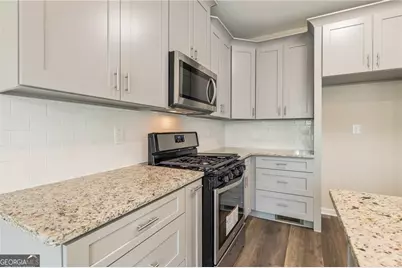 978 Valley Rock Drive, Lithonia, GA 30058 - Photo 11