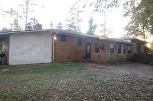 215 Hunt Rd, Kathleen, GA 31047 - Photo 9