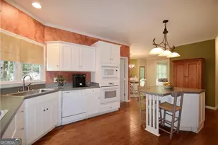 2714 Wood Gate Way, Snellville, GA 30078 - Photo 9