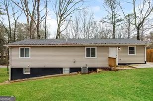 3539 Meadowview Dr, Lithia Springs, GA 30122 - Photo 15