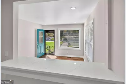 475 Center Hill Avenue NW, Atlanta, GA 30318 - Photo 9