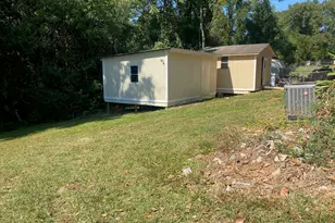 209 Scarborough Rd, Centerville, GA 31028 - Photo 17