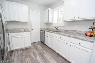 89 Farmer St, Newnan, GA 30263 - Photo 9