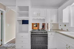 2207 Blacksnake Rd, Mount Airy, GA 30563 - Photo 19