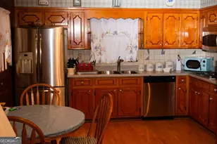 2719 Waleska Way, East Point, GA 30344 - Photo 7