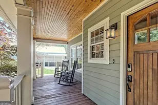 643 Washington St, Clarkesville, GA 30523 - Photo 9