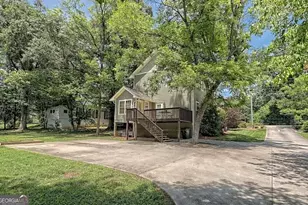 643 Washington St, Clarkesville, GA 30523 - Photo 5