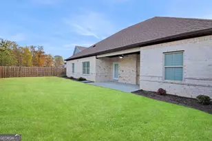 501 Lago Ct, Lagrange, GA 30241 - Photo 3