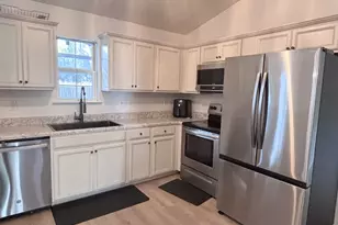 102 Honeysuckle Rd, Kingsland, GA 31548 - Photo 5