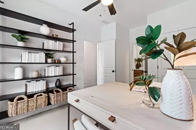 2580 Astaire Court, Atlanta, GA 30318 - Photo 5