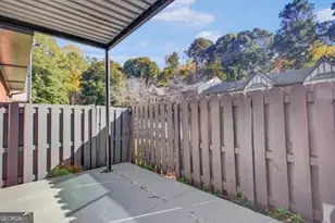 6851 Roswell Rd, Atlanta, GA 30328 - Photo 13