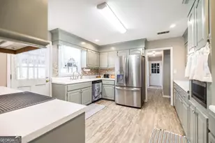 201 Belmont Dr, Warner Robins, GA 31088 - Photo 13