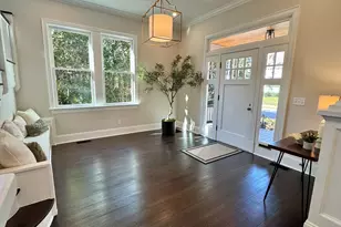 111 E 49th St, Savannah, GA 31405 - Photo 5