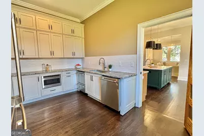 111 E 49th Street, Savannah, GA 31405 - Photo 17