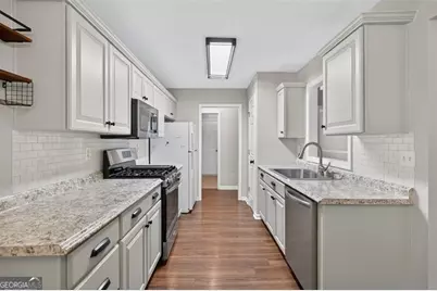 5683 Riverside Walk Drive, Sugar Hill, GA 30518 - Photo 15