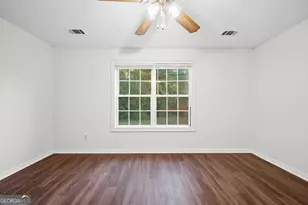 10448 Tara Pointe Dr, Jonesboro, GA 30238 - Photo 13