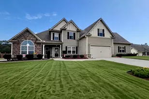 110 Moreland Oaks Dr, Moreland, GA 30259 - Photo 1